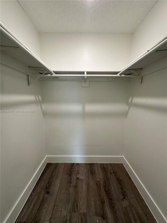 Building Photo - 116 NW 2nd Ave