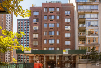 Building Photo - 434 W 19th St