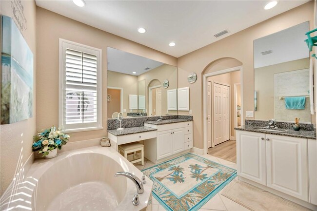 Building Photo - 15341 Mille Fiore Blvd