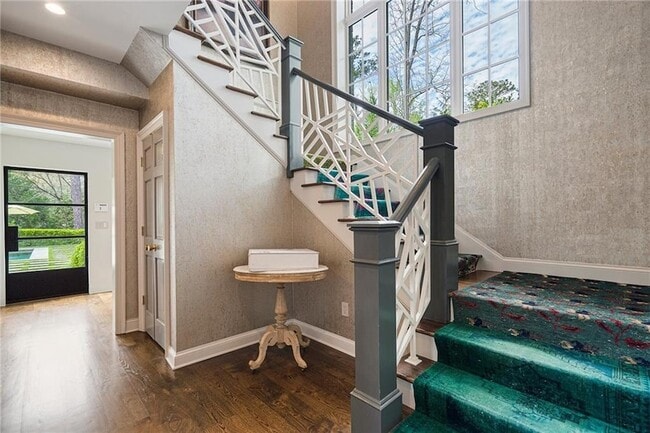 Building Photo - 3612 Castlegate Dr NW