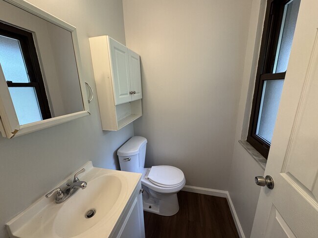 Building Photo - 716 Cranford Dr