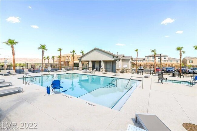 Building Photo - 512 Ylang Pl
