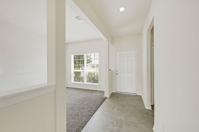 Building Photo - 15706 Chestnut Branch Trail