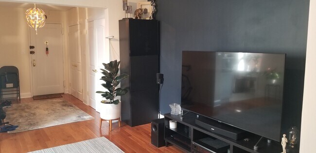 Building Photo - 10537 64th Ave