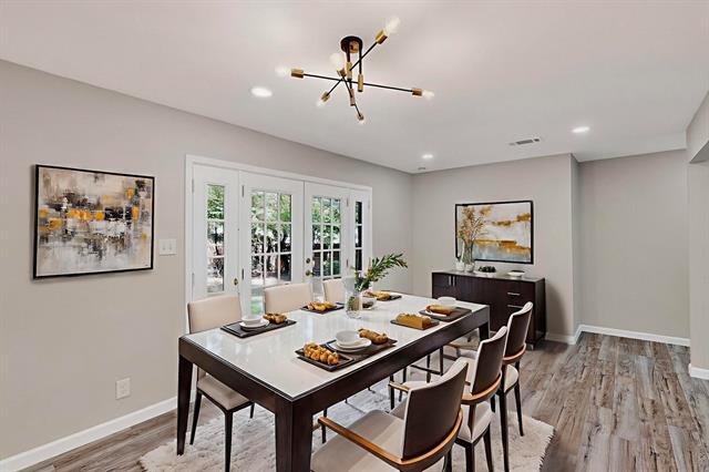 Building Photo - 10833 Palace Way