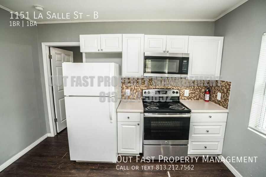 Building Photo - 1151 La Salle St