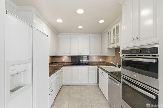 Building Photo - 75 Folsom St