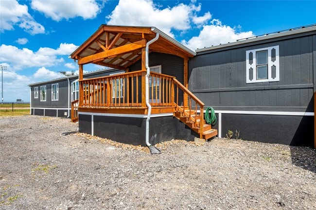 Building Photo - 1133 Rd 5823