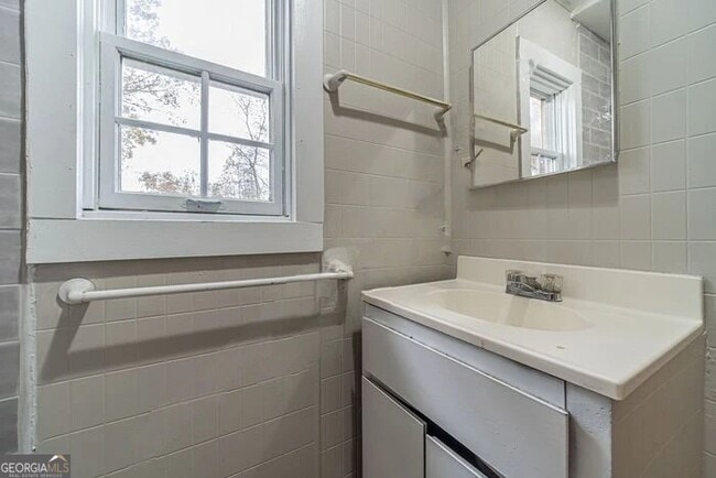 Building Photo - 1202 GA-124