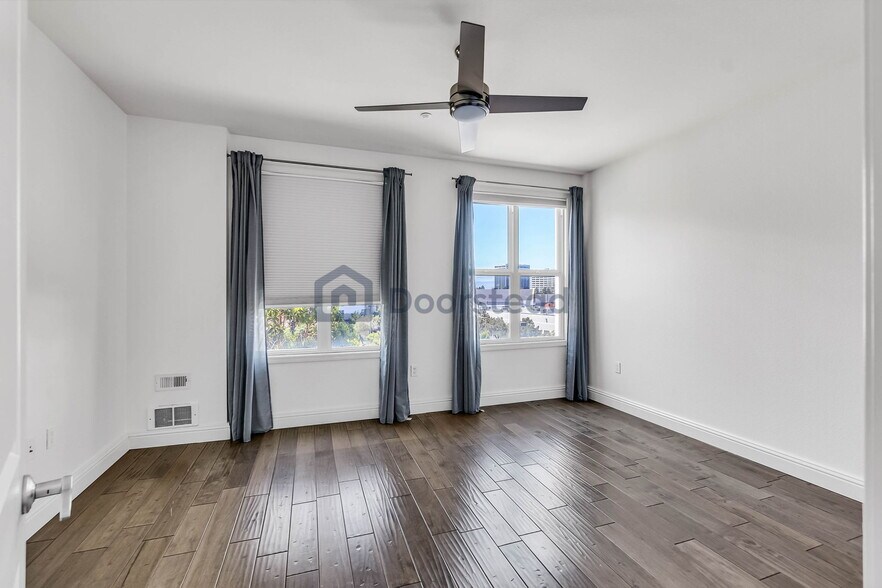 Building Photo - 1561 Brunswig Ln