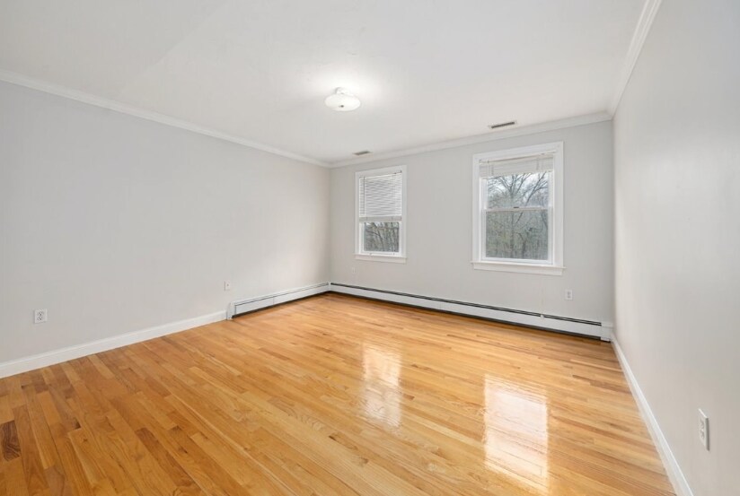 Building Photo - 1 Glenbrook Rd