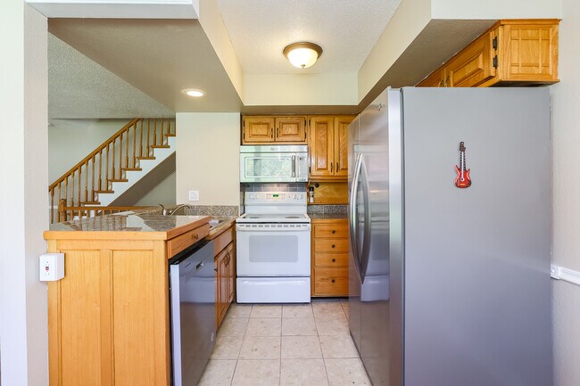 Building Photo - 1428 Inverrary Ln