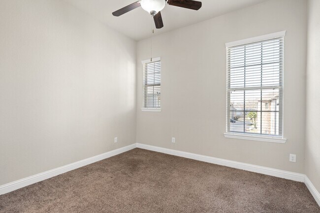 Building Photo - 1752 Trinity Bend Dr
