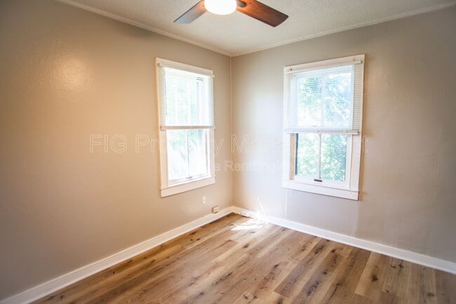 Building Photo - 4645 Anderson Pl