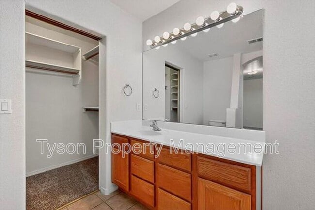 Building Photo - 6520 Los Pueblos Pl NW