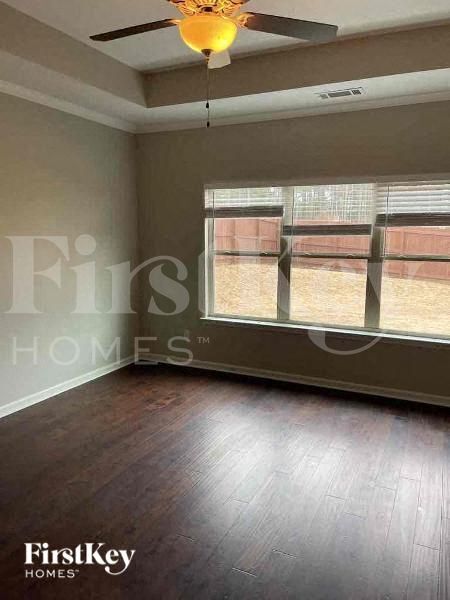 Building Photo - 1980 Township Dr