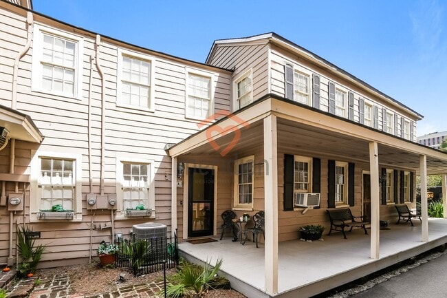Primary Photo - 1 bed / 1 bath ~ Fully Furnished