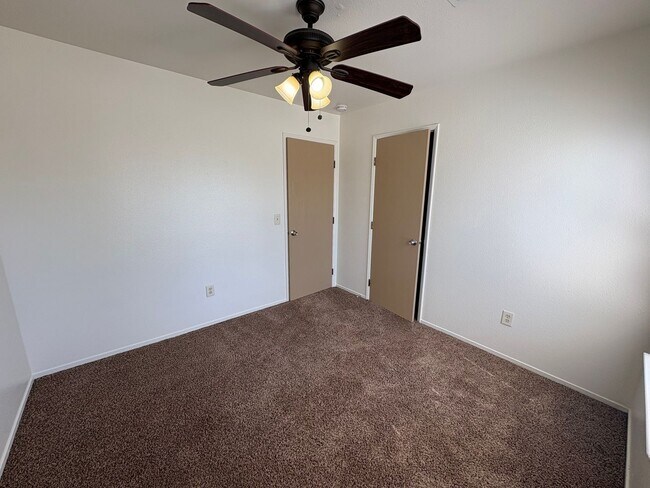 Building Photo - NW Visalia home available in a great neighborhood! available soon