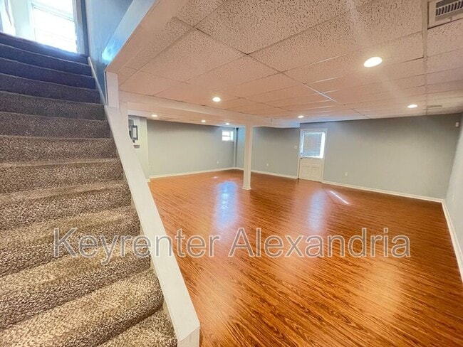 Building Photo - 13013 Caton Pl