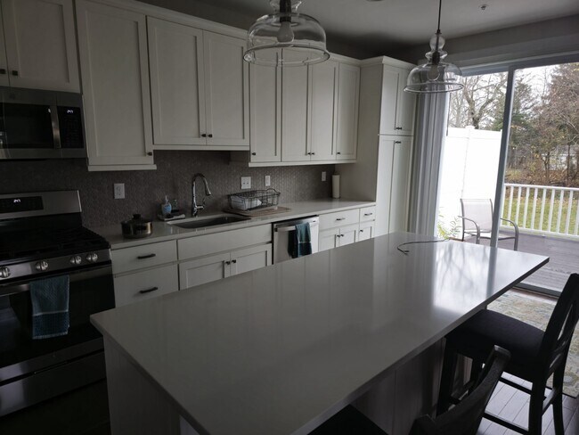 Building Photo - 100 Everleigh Dr