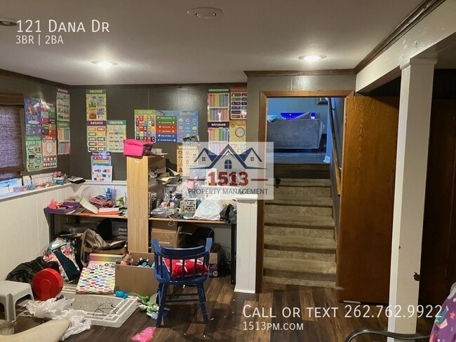 Building Photo - 121 Dana Dr