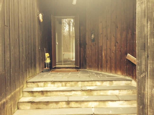 Building Photo - 860 Oakwood Rd