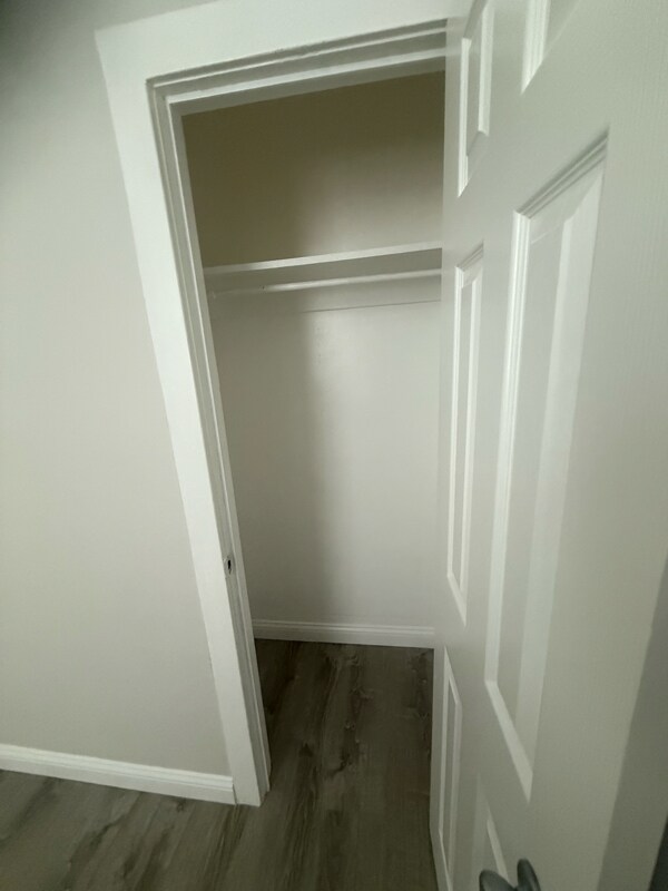 Building Photo - 13502 S Brandon Ave