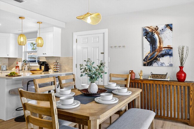 Building Photo - 153 Vista Hermosa Cir