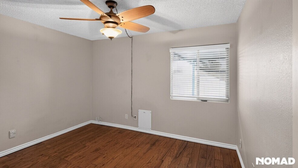 Building Photo - 9237 N 47th Dr