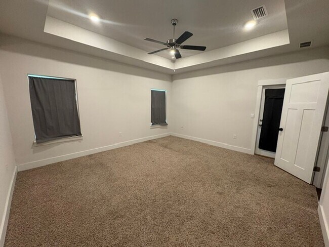 Building Photo - 1114 Shoal River Dr
