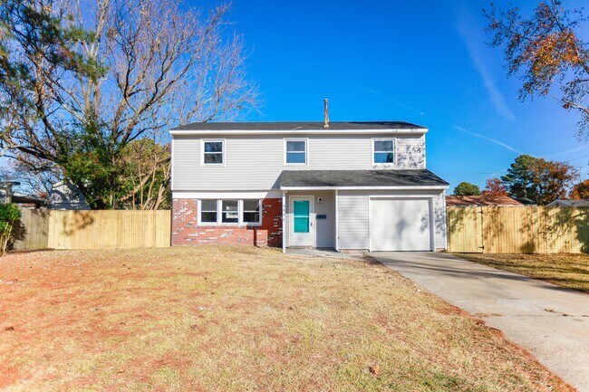Building Photo - Spacious Home Near Bow Creek & Lynnhaven Mall