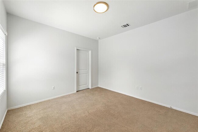 Building Photo - 7013 Tonka Ln