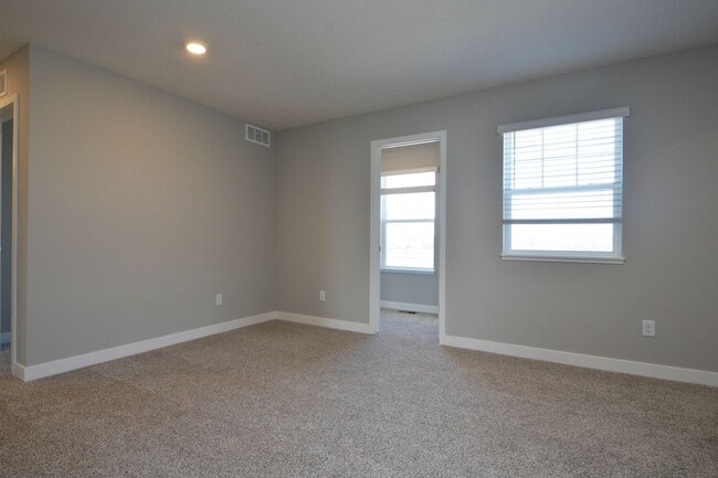 Building Photo - 23465 Ashbury Dr