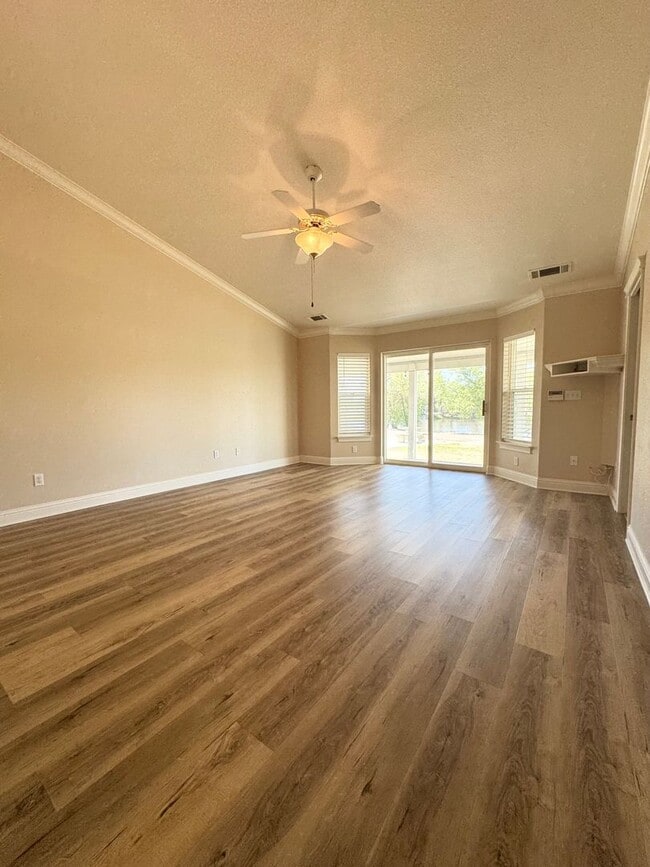 Building Photo - Relax and Enjoy Peaceful Lake Views!