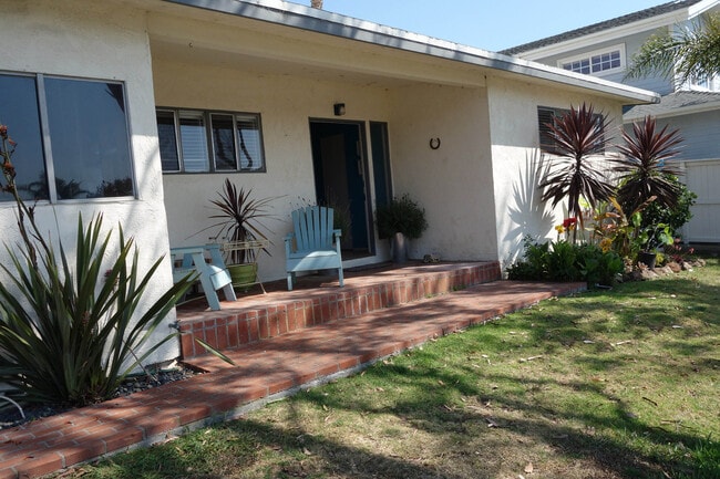 3. Front porch - 6430 Sea Star Dr