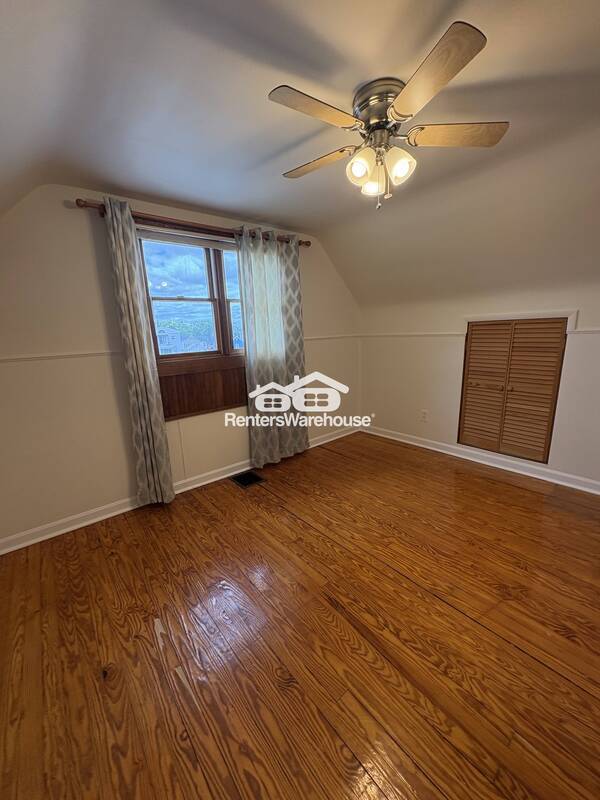 Building Photo - 543 Bayside Dr