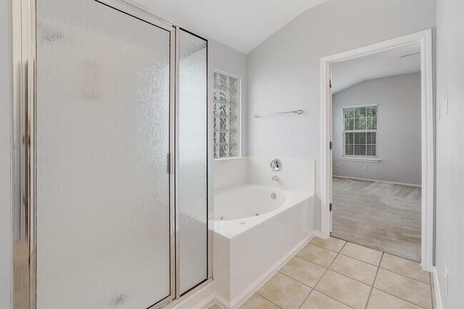 Building Photo - 14525 Ballimamore Dr