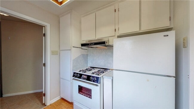 Building Photo - 1407 Lawyer St