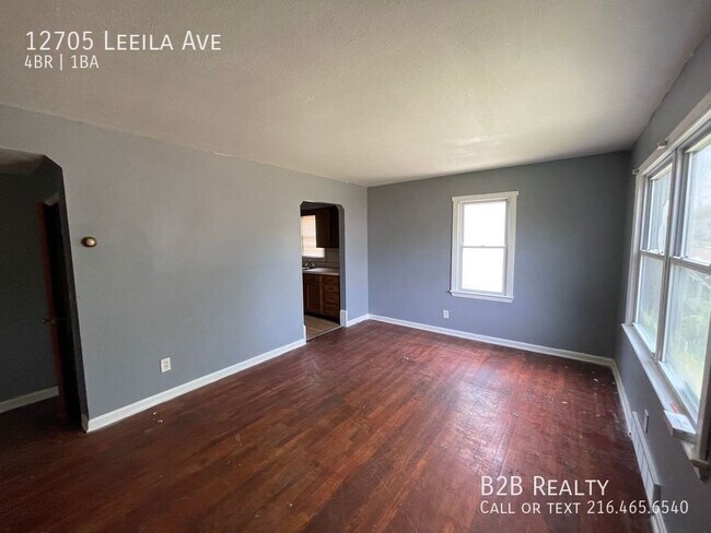 Building Photo - 12705 Leeila Ave