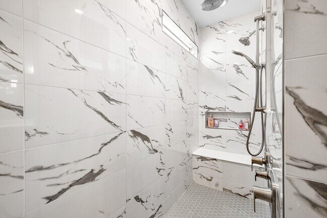 Building Photo - 349 Geillis Path
