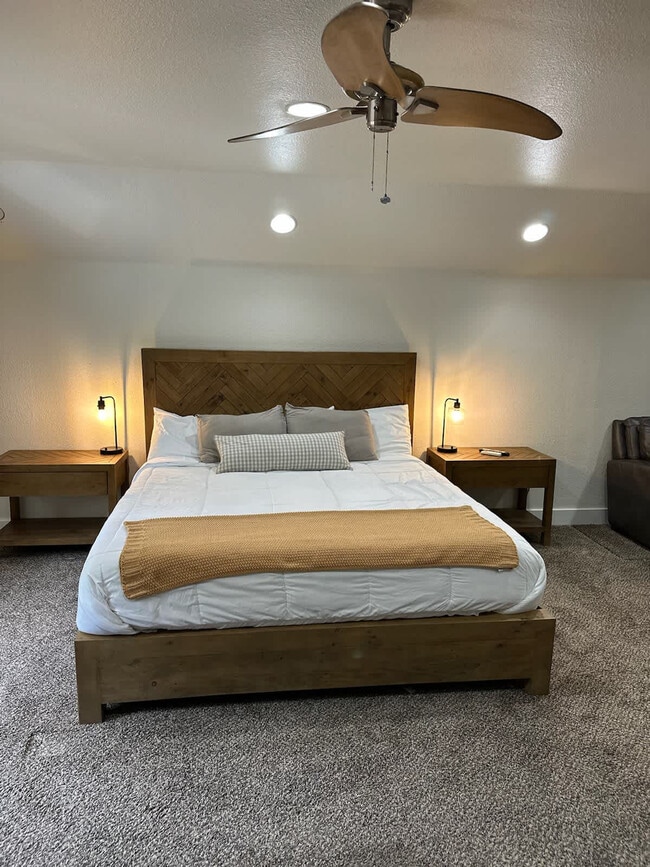 Building Photo - 712 Broken Rein Rd