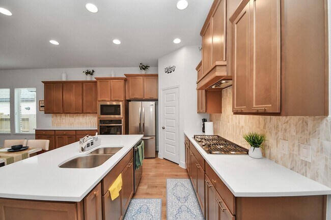 Building Photo - 27210 Butterfly Mint Ln