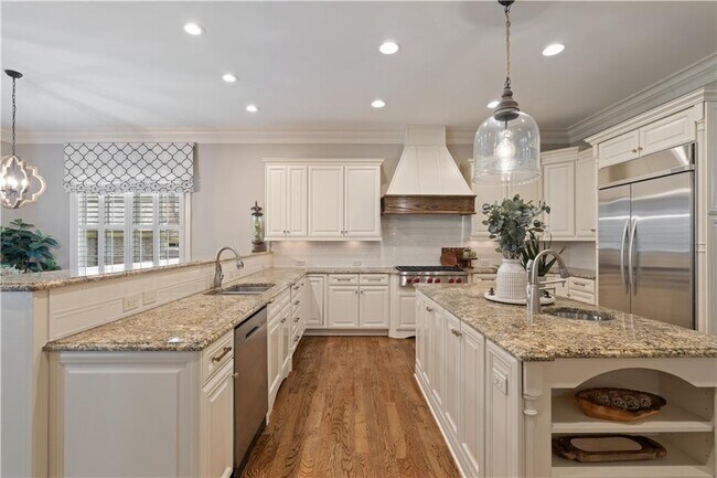 Building Photo - 6327 Howell Cobb Ct
