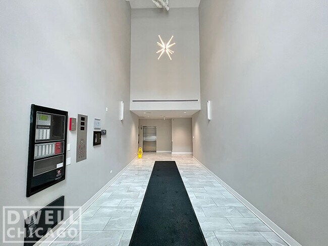 Building Photo - 3801 N Broadway St