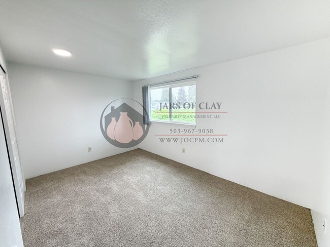 Building Photo - 1/2 Off First Full Month's Rent | 2 Bed/1 Bath in Keizer | Ground Floor | W/D Hookups