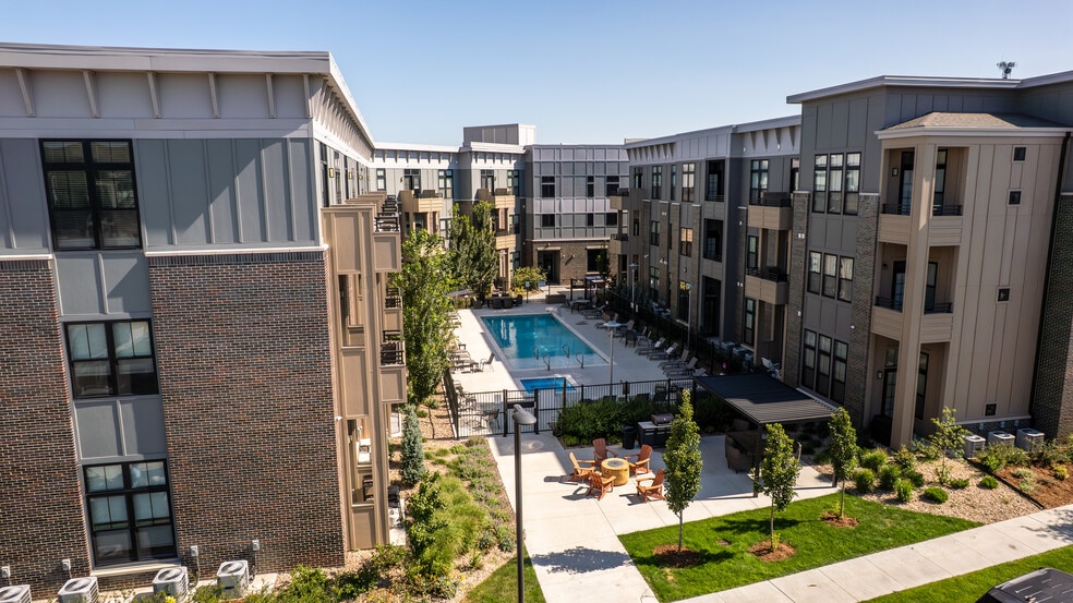 Primary Photo - Element 30 Apartments