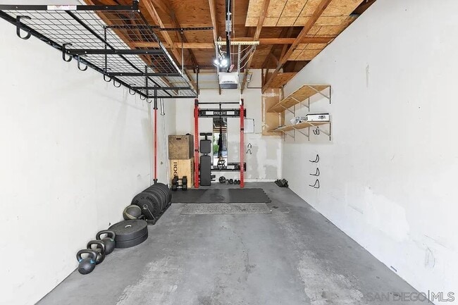 Building Photo - 767 Eastshore Terrace