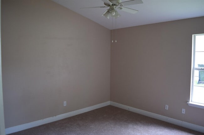 Building Photo - 3508 Torrington Way