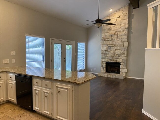 Building Photo - 4404 Travis Country Cir