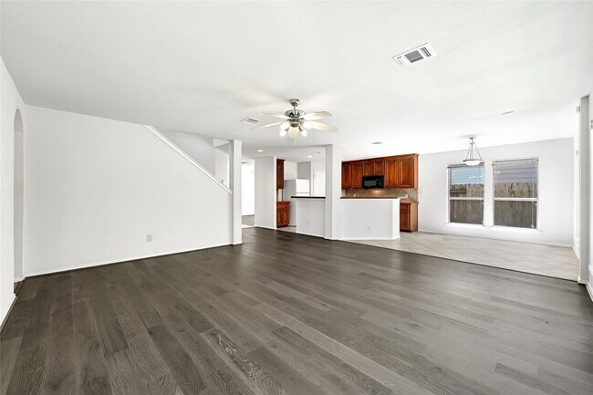 Building Photo - 11927 Shallow Oaks Dr